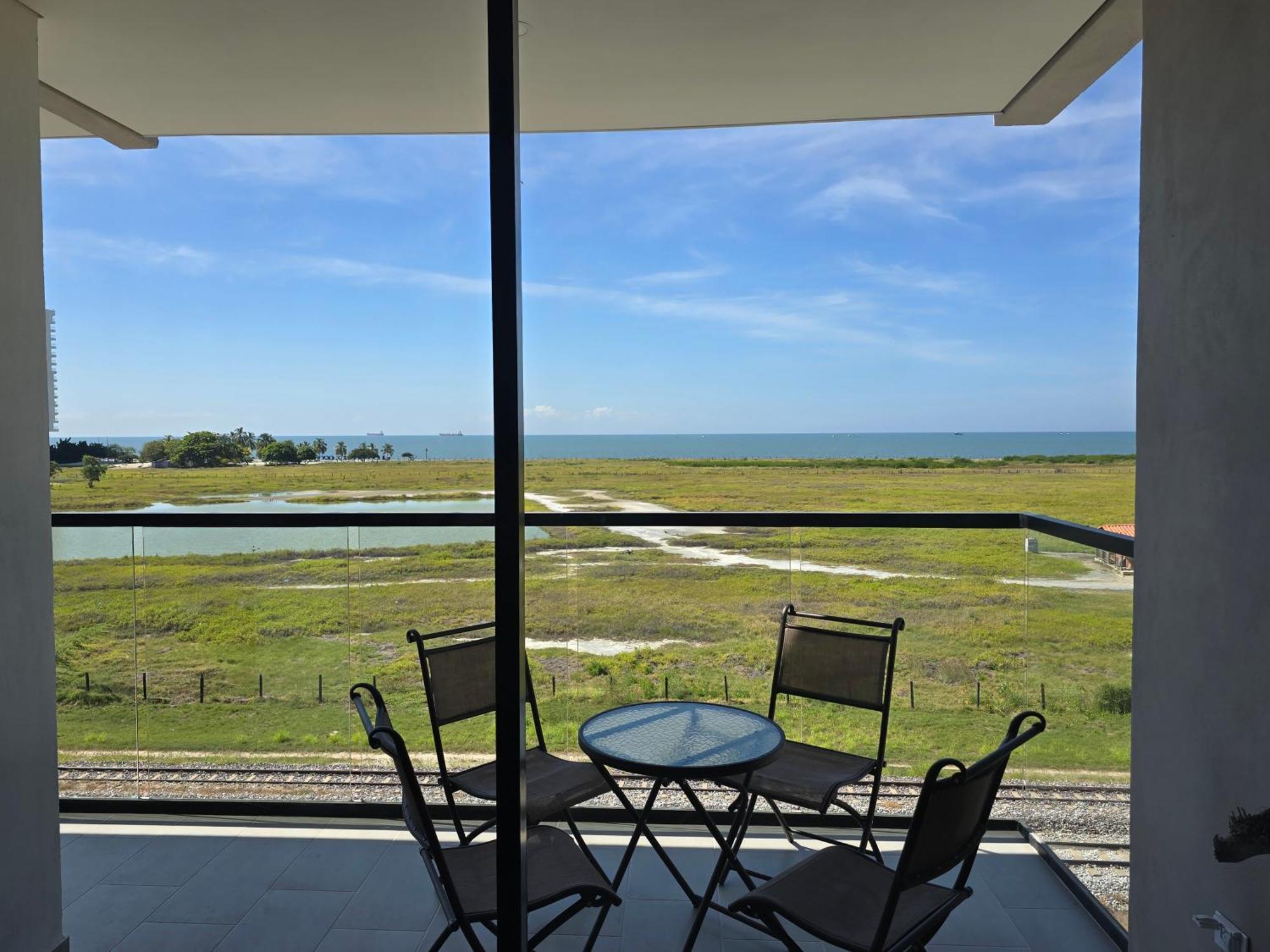 Apartahotel Hermosa Aparta En Salinas Del Mar Club House- By Sanstap
